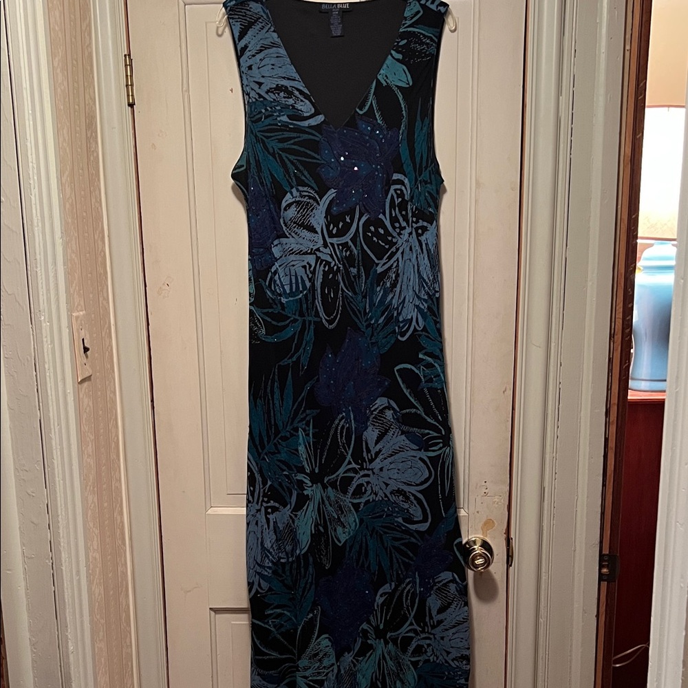 BellanBlue Black and Blue Leaf Maxi Dress